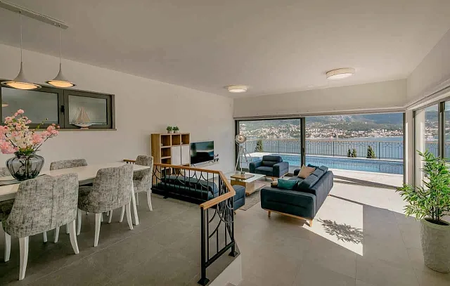 For sale luxury villa in Herceg Novi with a panoramic sea view   — photo 9